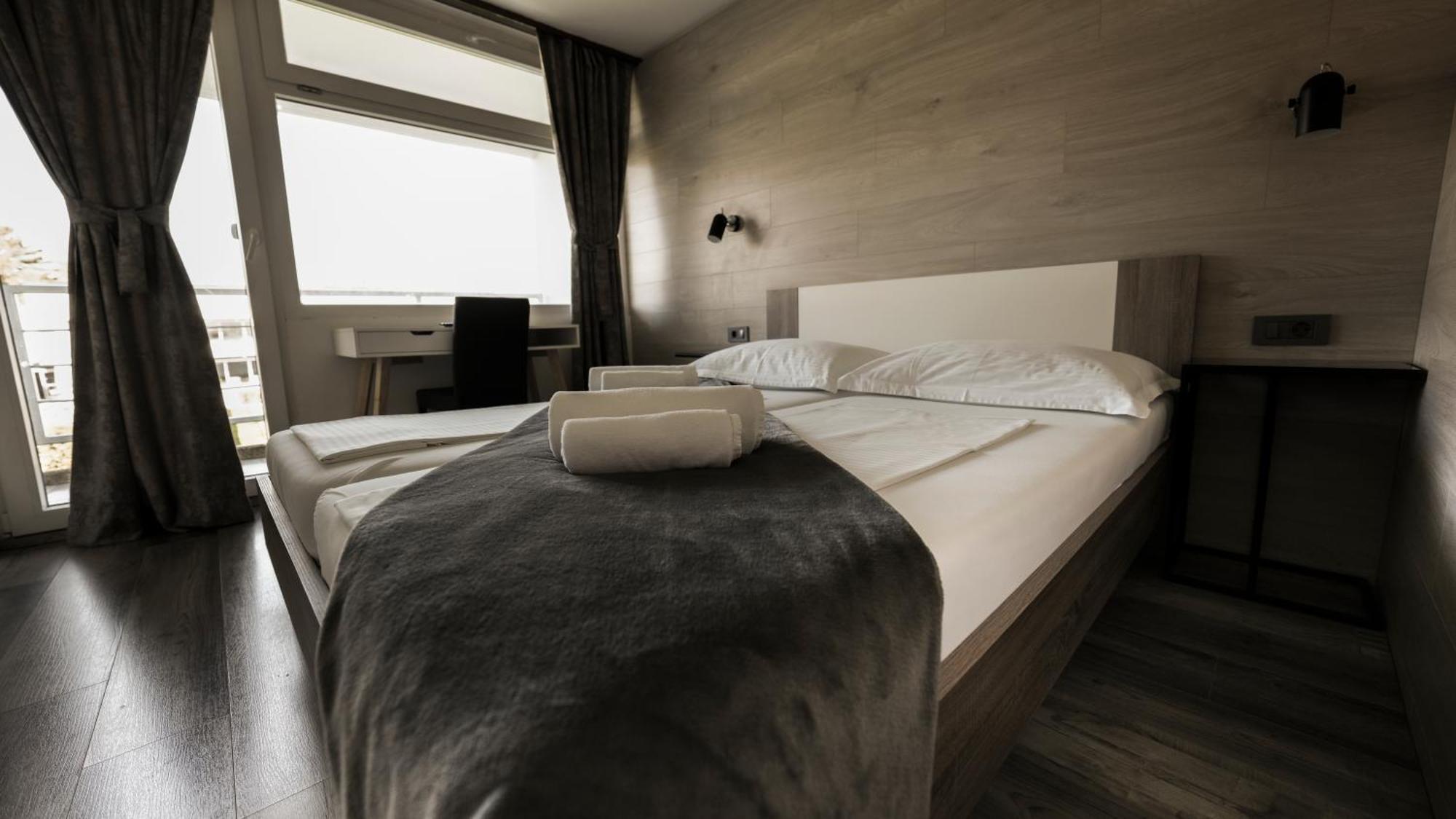 Hotel Matija Gubec Stubicke Toplice Luaran gambar